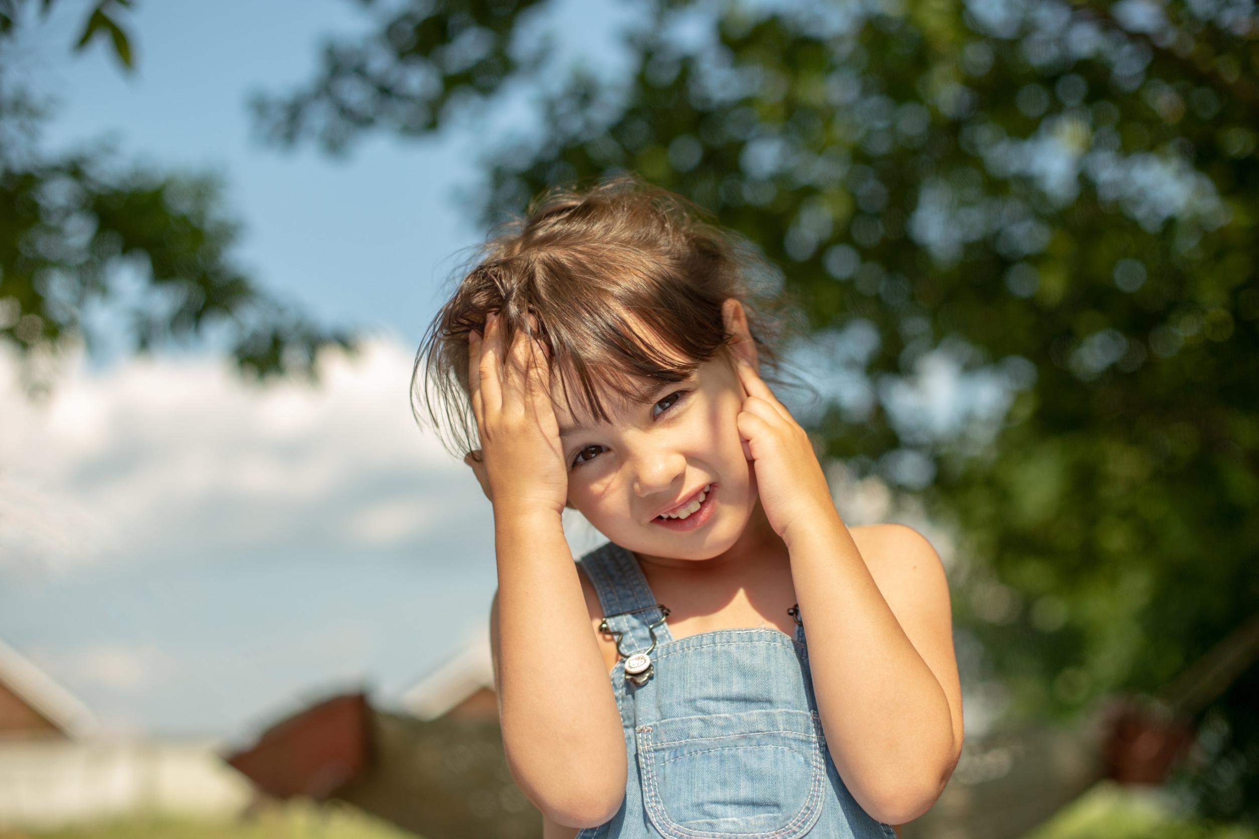 Tinnitus bij Kinderen behandelen therapie medicatie.jpg